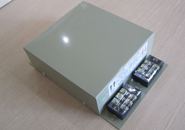 EEIO-KZ环形变压器300W 220V/24V [带绿黄外壳保护的变压器]